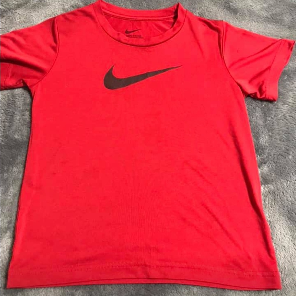 Nike shirt for boys